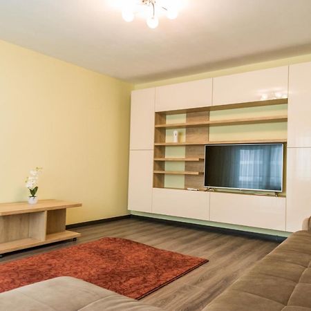 Apartament Carol Davila Piteszti Zewnętrze zdjęcie