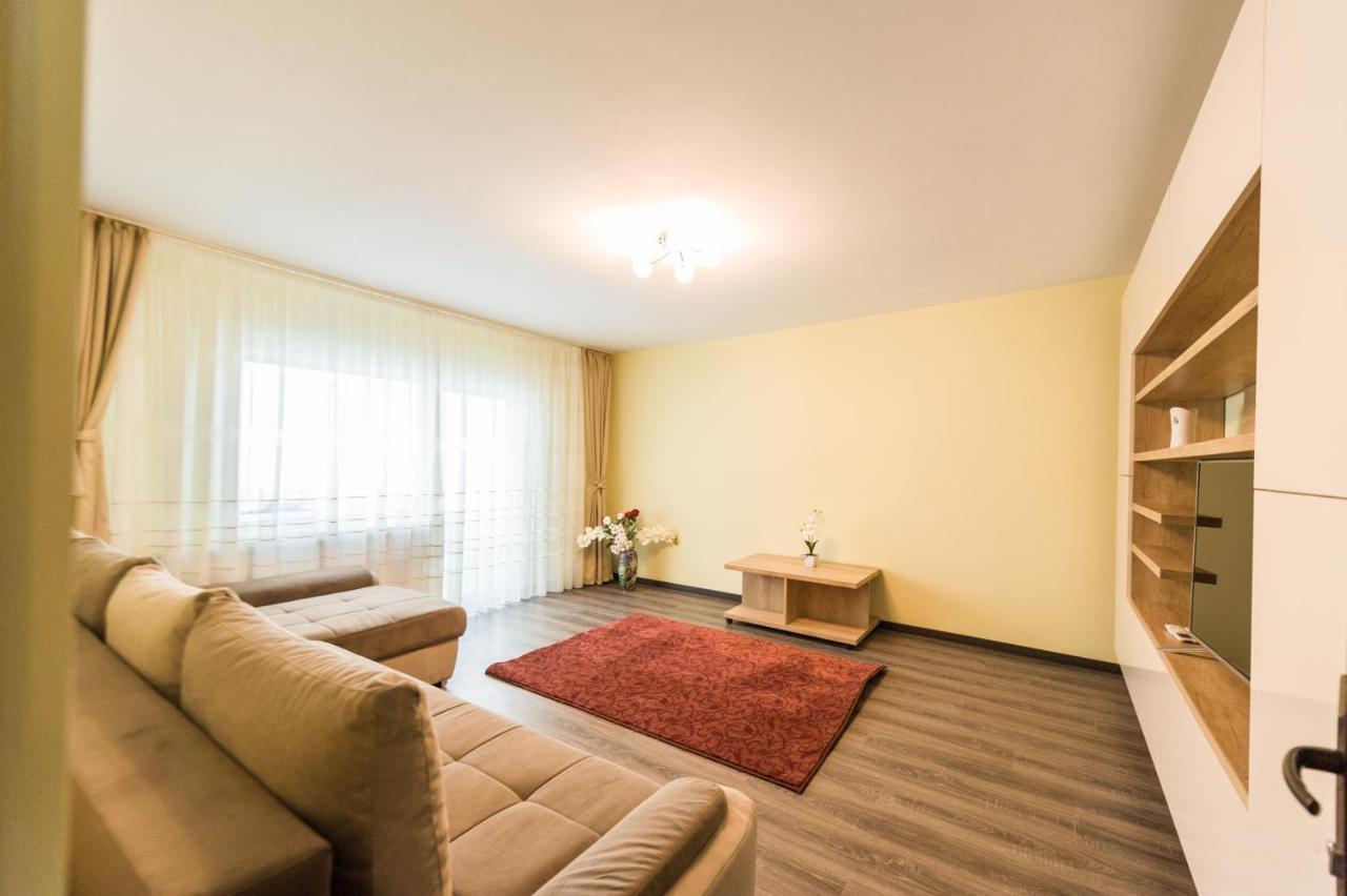 Apartament Carol Davila Piteszti Zewnętrze zdjęcie