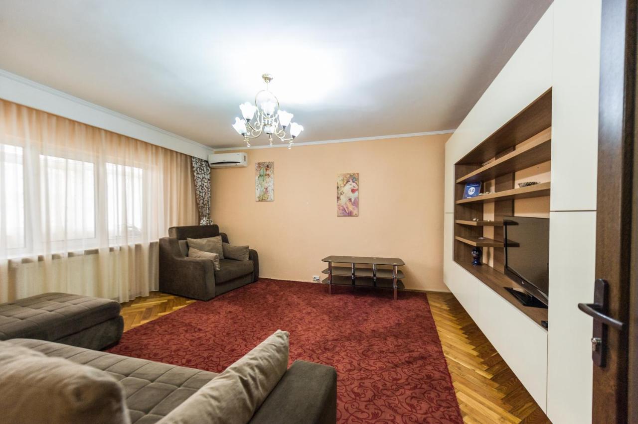 Apartament Carol Davila Piteszti Zewnętrze zdjęcie